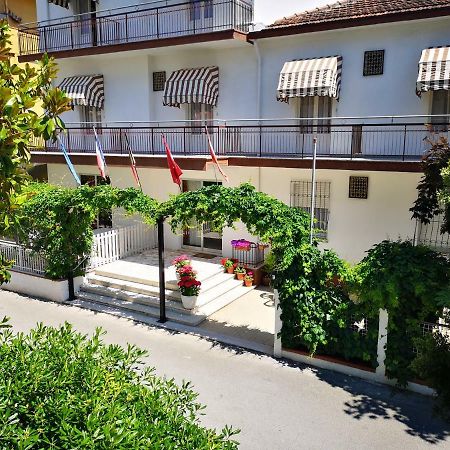 Villa Sorci Римини Экстерьер фото